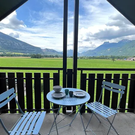 Le Doux Art De Vivre- Avec Vue Apartment *